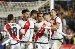 包含全运会战况：马德里竞技防线稳固，切尔西进攻受阻，阿尔卡拉斯成最佳的词条